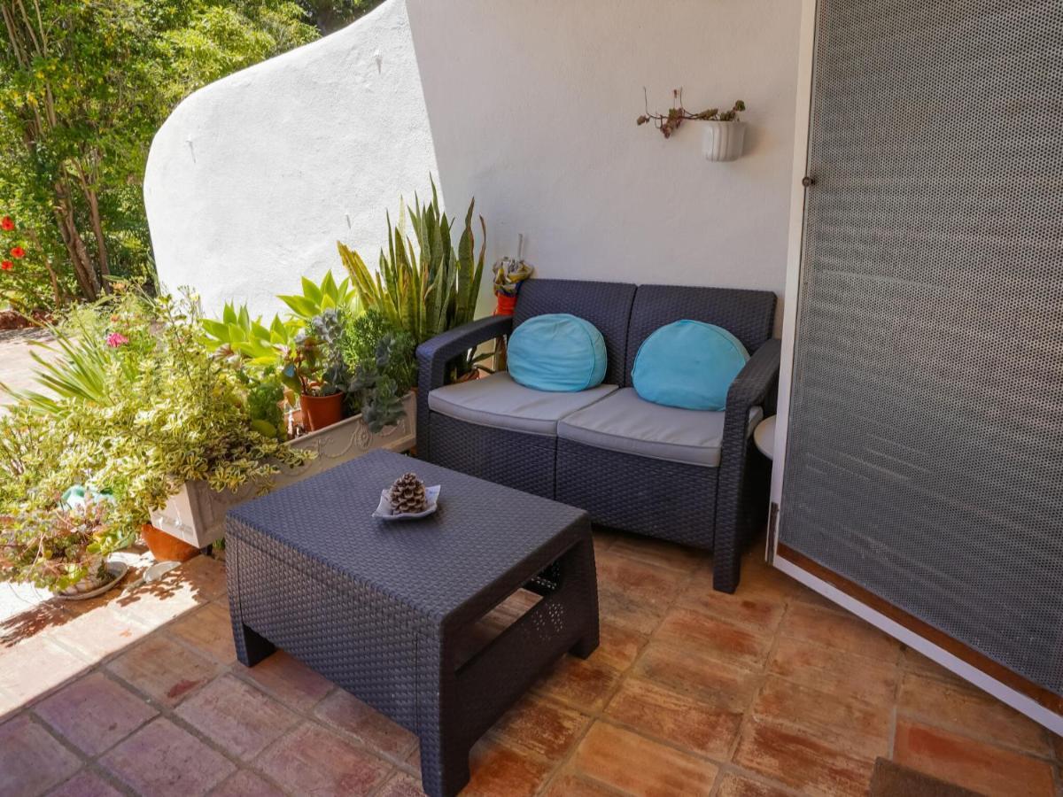 Roofed Villa In Albufeira With Private Swimming Pool Ольюш-ди-Агуа  Экстерьер фото