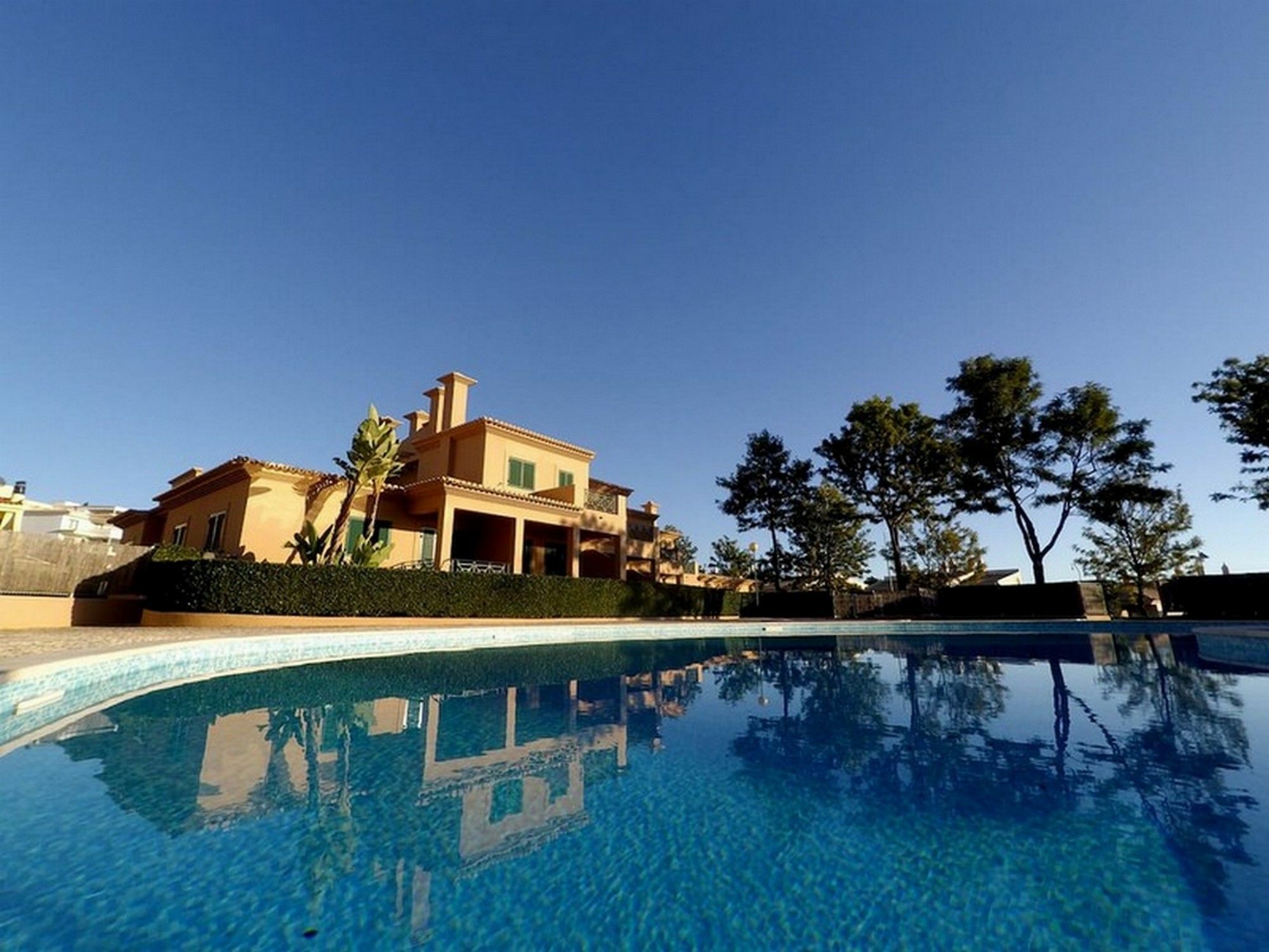 Roofed Villa In Albufeira With Private Swimming Pool Ольюш-ди-Агуа  Экстерьер фото